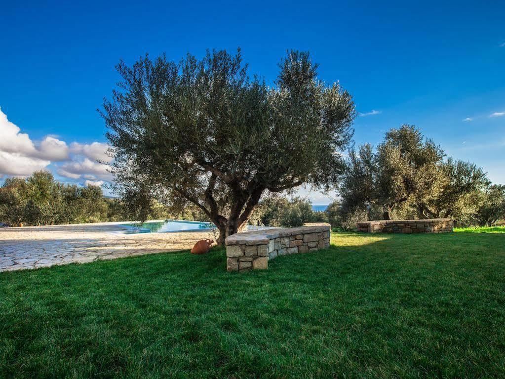 Abelia Luxurious Villas Финикунда Екстериор снимка