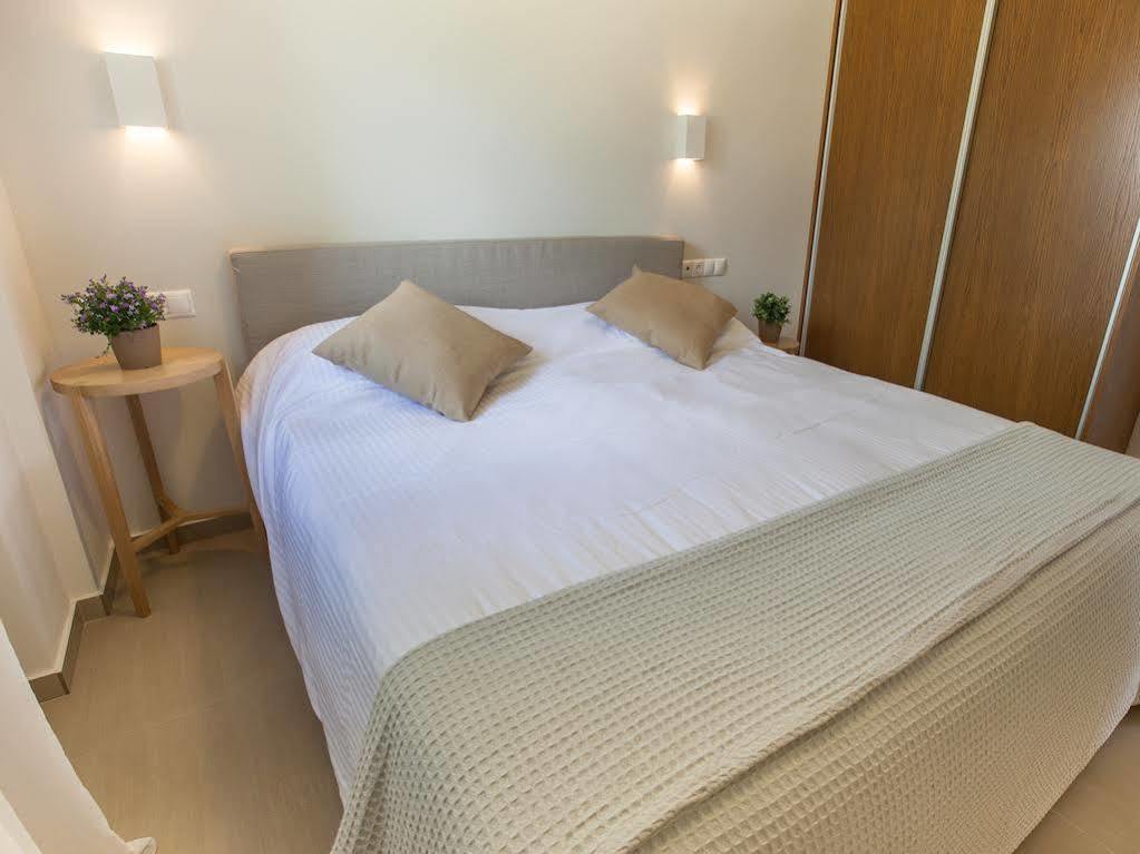 Abelia Luxurious Villas Финикунда Екстериор снимка