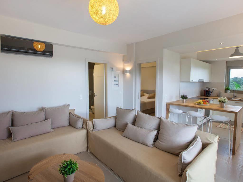 Abelia Luxurious Villas Финикунда Екстериор снимка